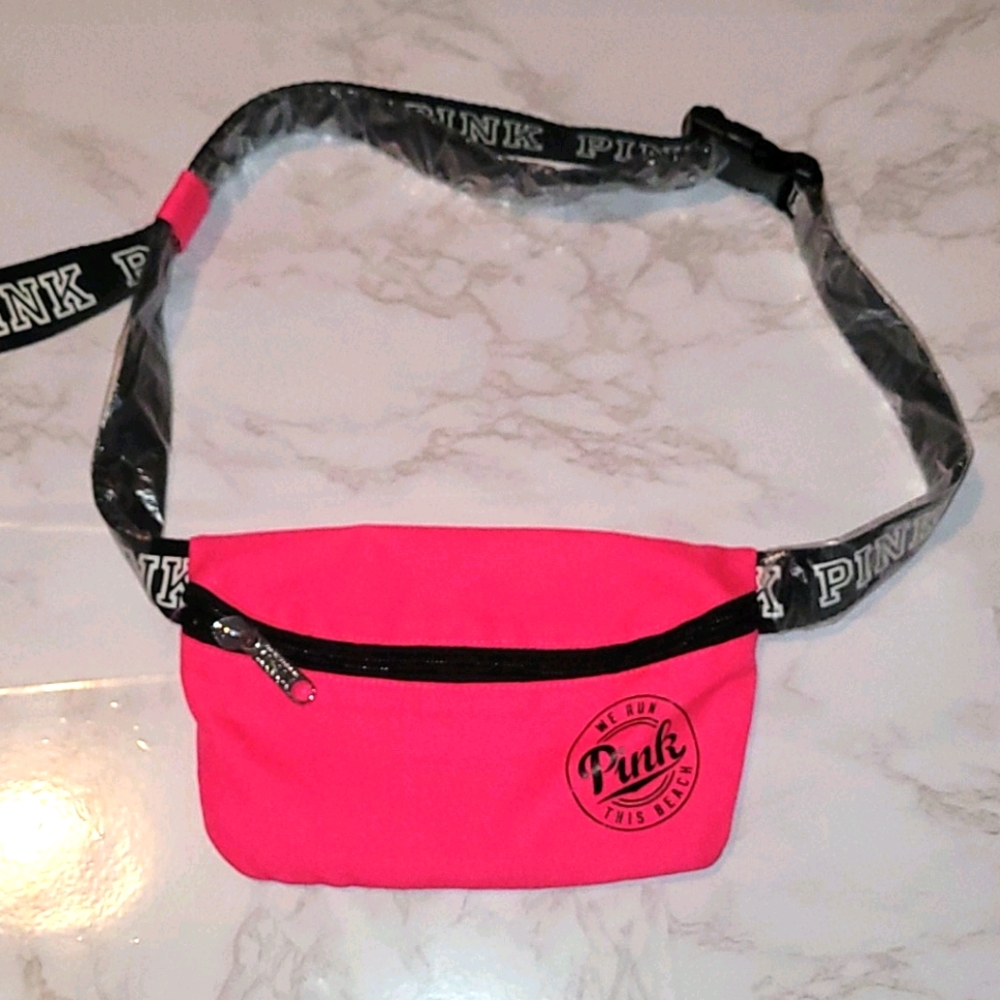 PINK by victoria secret Fanny pack 💓